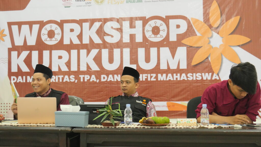Pemaparan Kurikulum TPA oleh Tim.